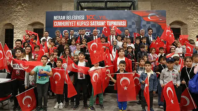 Meram Belediyesi 100.Yıl Satranç Turnuvası sona erdi 