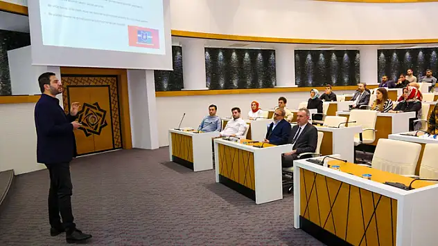 Meram Belediyesi hizmet içi eğitimlere devam ediyor 