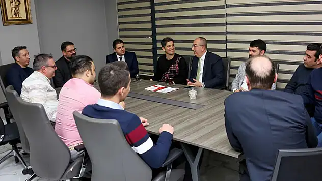 Meram Belediyesi ihtiyaç sahiplerinin yanında olmaya devam edecek
