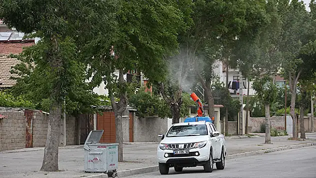 Meram Belediyesi ilaçlama çalışmalarına devam ediyor