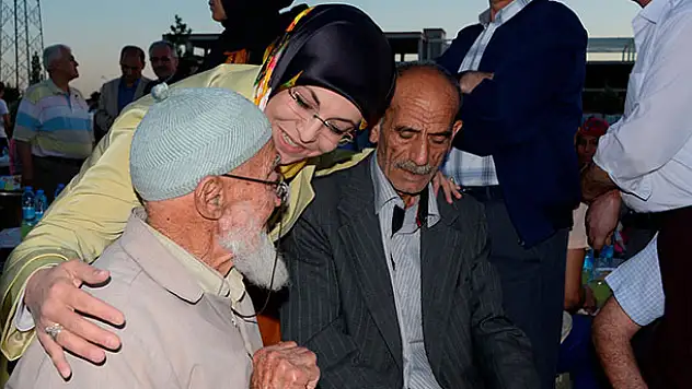 Meram Belediyesi'nden Anlamlı İftar Programı