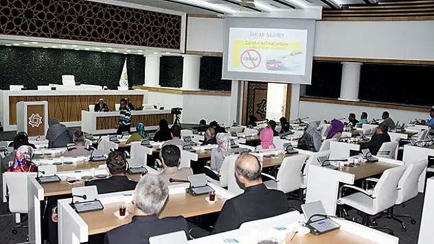 Meram Belediyesi personeline 'Tasarruf Farkındalığı' semineri