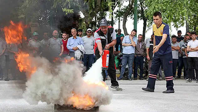 Meram Belediyesi personeline yangın eğitimi verildi