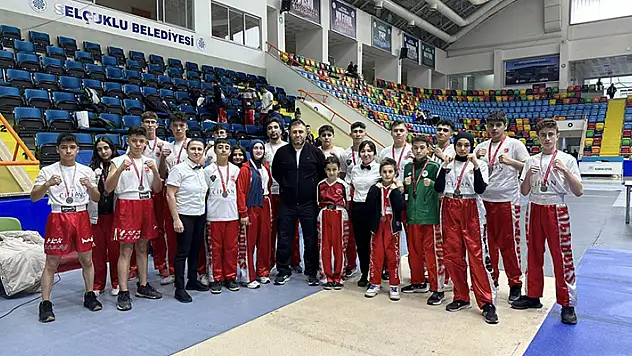 Meram Belediyespor'dan 32 madalya birden