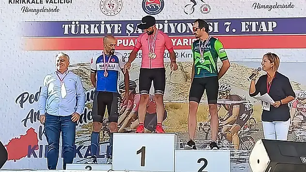 Meram Belediyespor Kulübü Bisiklet Takımı, başarıdan başarıya koşuyor