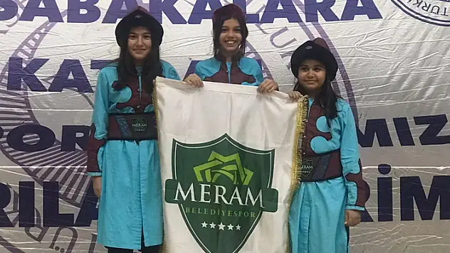 Meram Belediyespor'un minik okçularından 10 madalya birden 