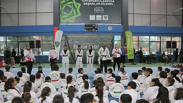 Meram Belediyesporlu 170 taekwondonun kuşak terfi heyecanı