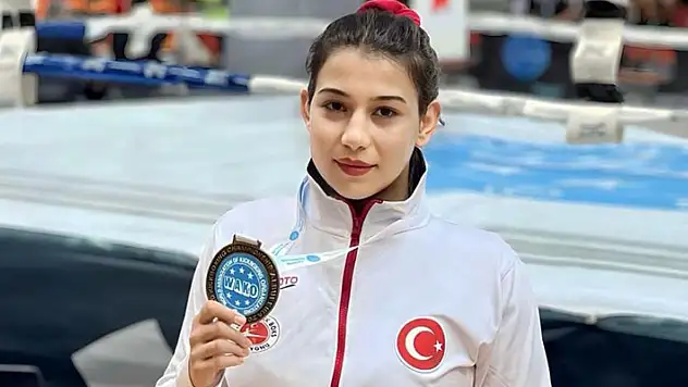 Meram Belediyesporlu Sabriye Gür, dünya 3.'sü oldu