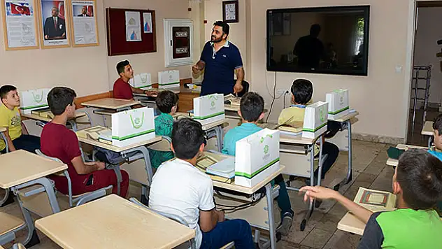 Meram Bilgi Merkezlerinde yaz kursları başladı