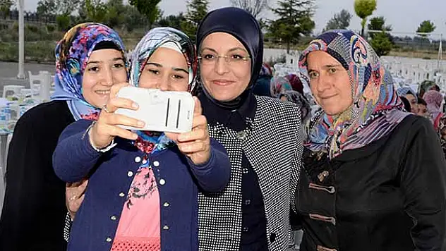 Meram'da Ali Ulvi Kurucu Mahallesi'nde İftar