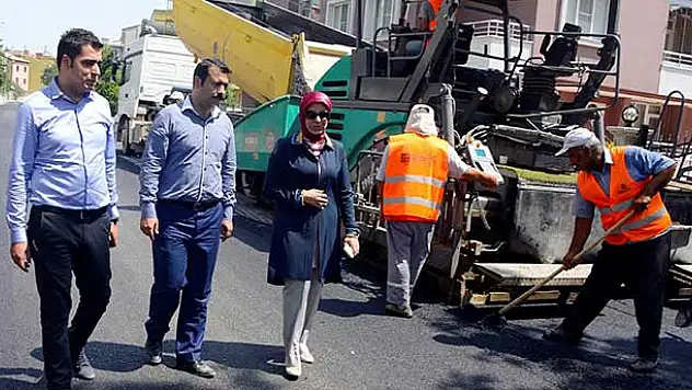 Meram'da aynı gün beş mahalleye asfalt
