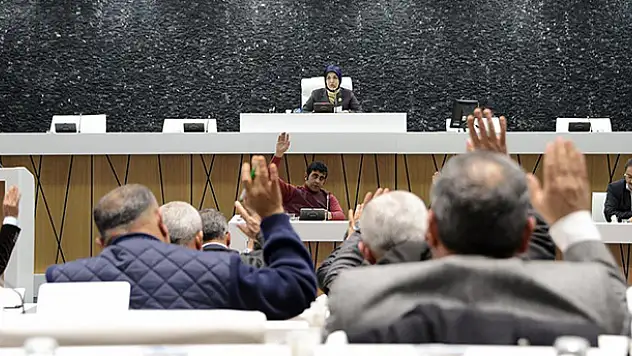 Meram'da darbeci generalin ismi kaldırıldı