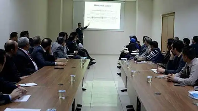 Meram'da eğitim seminerleri sürüyor