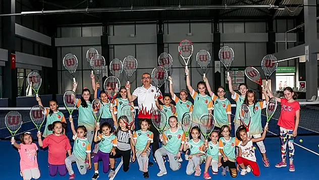 Meram'da Geleneksel Kort Tenis Kış Turnuvası başlıyor