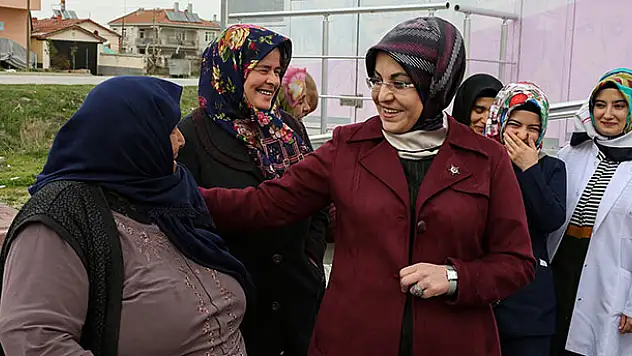 Meram'da pembe tırla kanser taraması