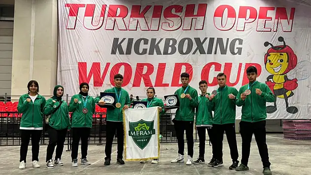 Meram, Dünya Şampiyonası'nda madalya şov yaptı 
