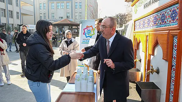 Meram Gençlik Meclisinden, NEÜ öğrencilerine sıcak çorba ikramı