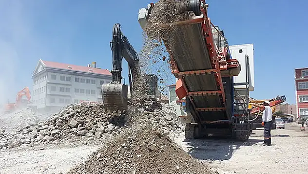 Meram her yönüyle dönüşüyor