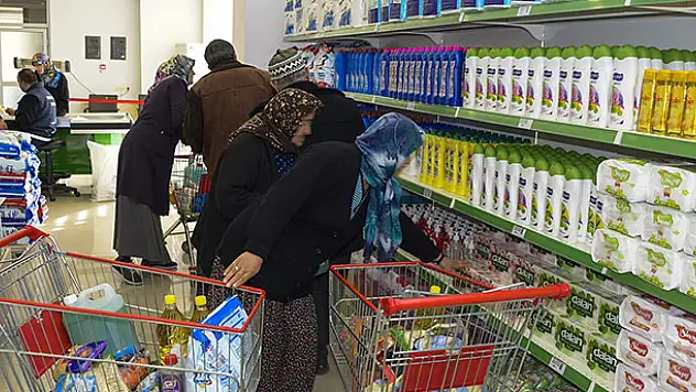 Meram ihtiyaç sahiplerinin her daim yanında