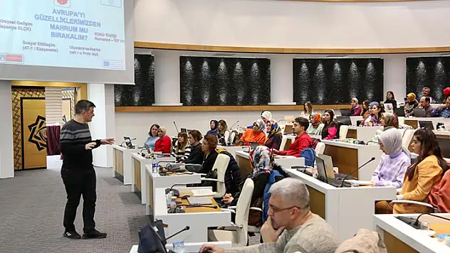 Meram'da öğretmenlere erasmus proje yazma eğitimi
