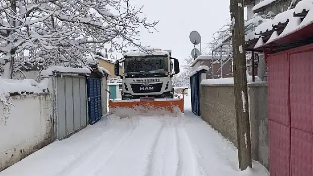 Meram'da yoğun kar mesaisi
