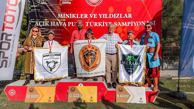 Meramlı okçular Türkiye Şampiyonası'ndan derecelerle döndü