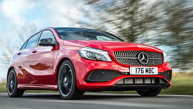 Mercedes uyardı: Hava yastıkları kendiliğinden açılabilir!