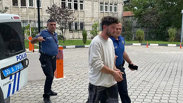 Merdiven boşluğundaki 76 kilo fındığı çaldılar
