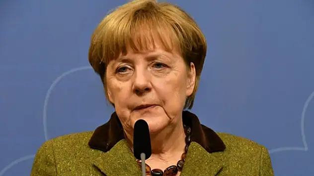 Merkel'den İsrail'e tepki için karar değişikliği