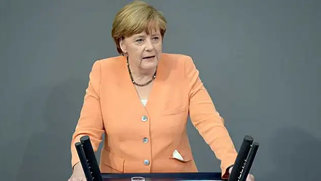 Merkel: 'Türkiye'nin AB üyeliğine hala karşıyız'