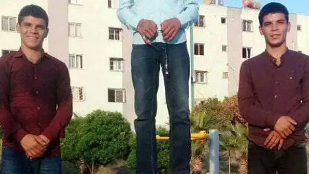 Mersin Cezaevi'nde ikizlerden film gibi firar!
