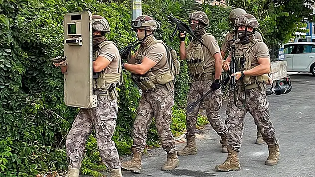 Mersin'de 11 PKK/KCK zanlısının yakalanmasına yönelik operasyon başlatıldı
