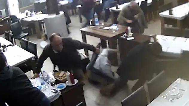 Mersin'de hortum korku dolu anlar yaşattı!