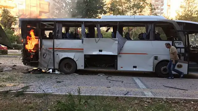 Mersin'de polis servis aracına bombalı saldırı!