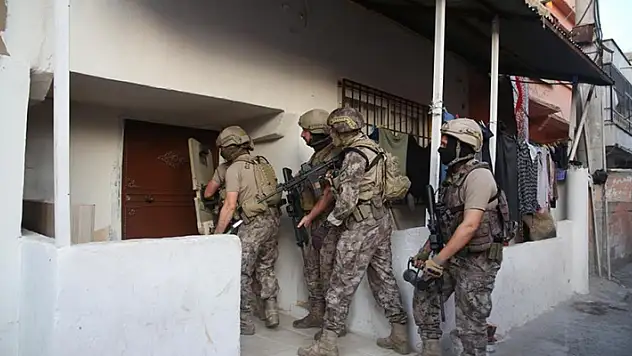 Mersin'de uyuşturucu satıcılarına şafak operasyonu: 31 gözaltı kararı
