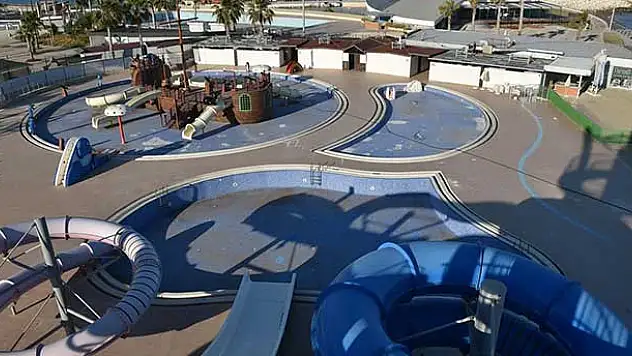 Mersin Deniz Park yıkılıyor