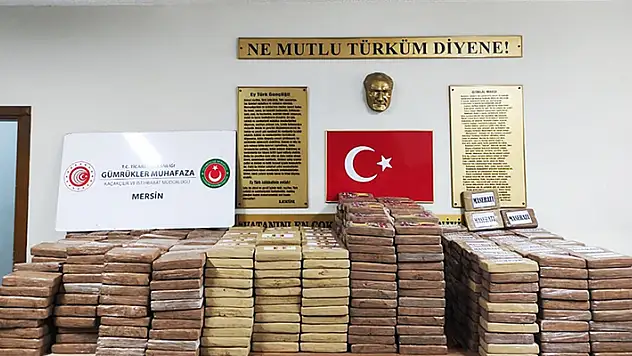 Mersin Limanı'nda 1 ton kokain ele geçirildi
