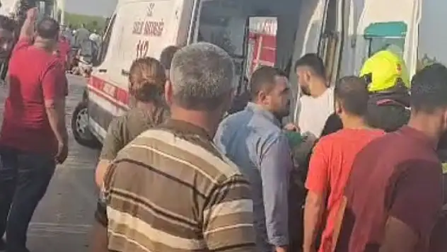 Mersin'de 2 otomobil çarpıştı 7 yaralı