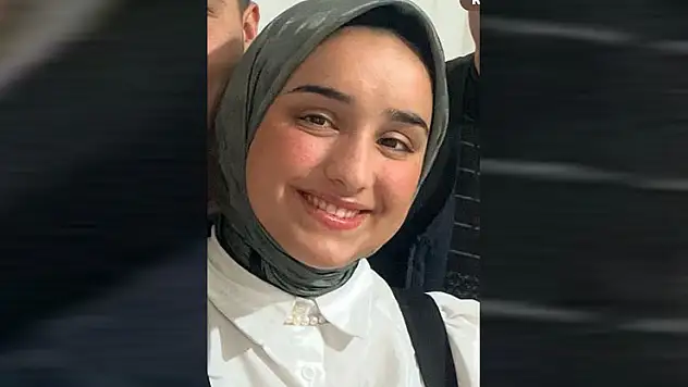 Mersin'de feci kaza: Araçtan atlayan kız çocuğuna tır çarptı