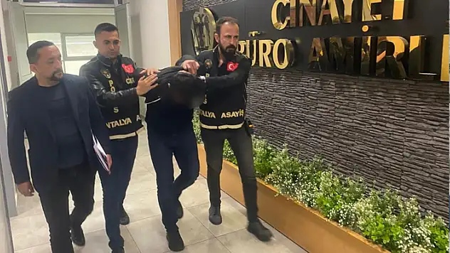Mesai arkadaşını bıçaklayarak öldüren zabıta tutuklandı
