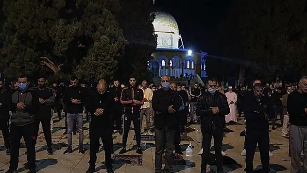 Mescidi Aksa yeniden ibadete açıldı