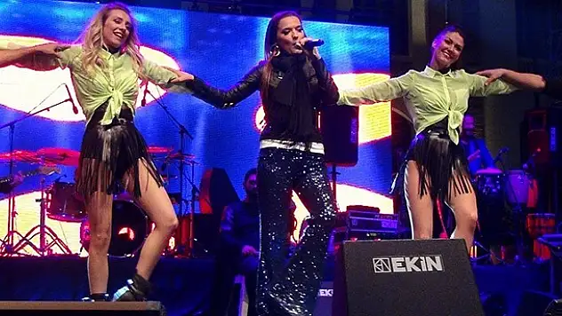 Mesir Macunu Festivali'nde Demet Akalın coşkusu