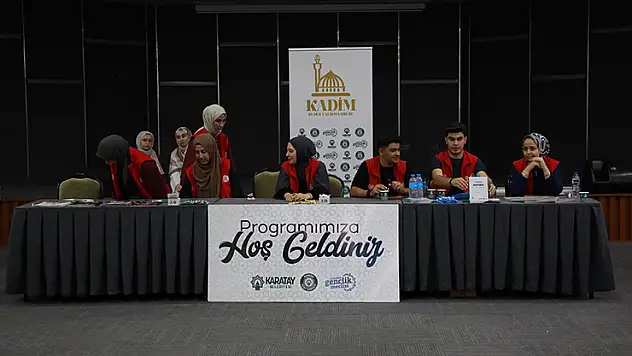 Meslek seçiminde Karatay'dan 'uzman' destek