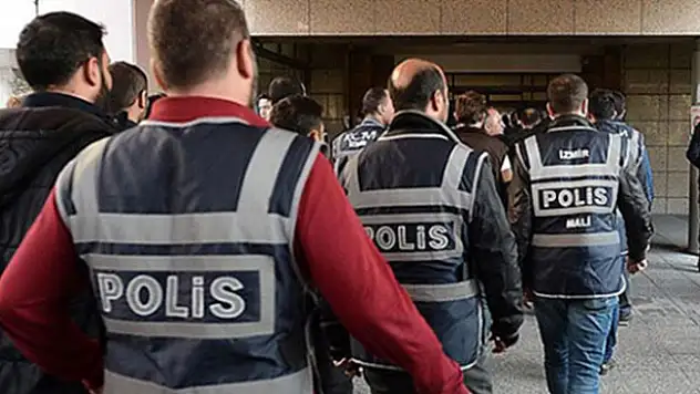 Meslekten atılan polislere PKK'lı muamelesi!