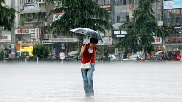 Meteoroloji'den 4 günlük kuvvetli yağış uyarısı - Konya'da hava nasıl olacak?