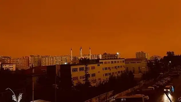 Meteoroloji'den toz taşınımı, yağmur ve fırtına uyarısı
