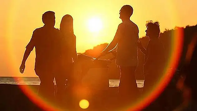 Meteoroloji'den yüksek sıcaklık, sağanak ve rüzgar uyarısı
