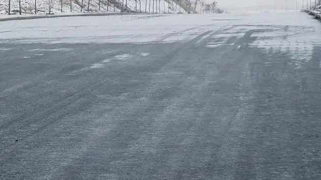 Meteoroloji Konya, Niğde, Aksaray ve Afyonkarahisar'ı uyardı: Buzlanma ve dona dikkat!
