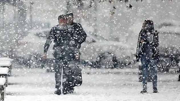 Meteoroloji: Konya ve Karaman'da kar yağışı etkisini sürdürecek