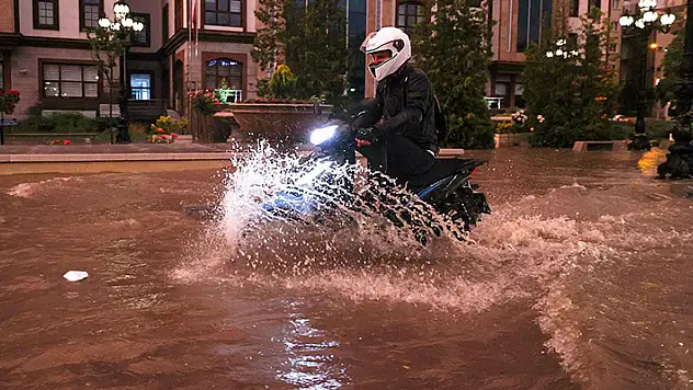 Meteoroloji uyardı: Yarından itibaren tüm yurtta yağış bekleniyor